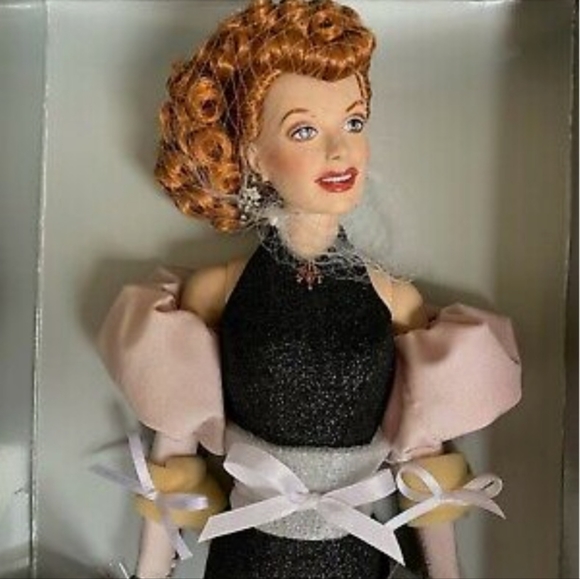 Franklin Mint Other - MIB Franklin Mint I Love Lucy Charm School, 16" Vinyl Portrait Doll